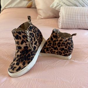 🛑SOLD 🛑 Girls Gianni Bini Leopard Print Bootie